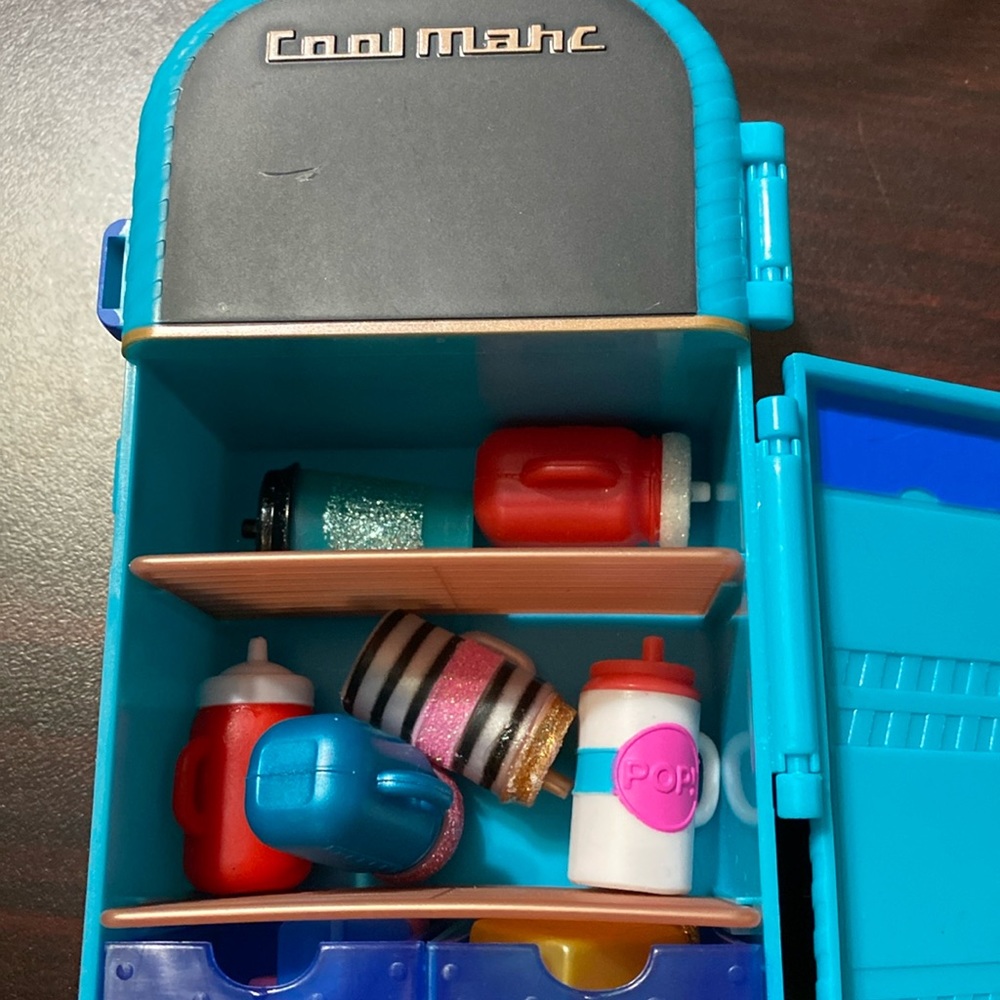 LOL doll bottle set (original all from series one) plus refrigerator